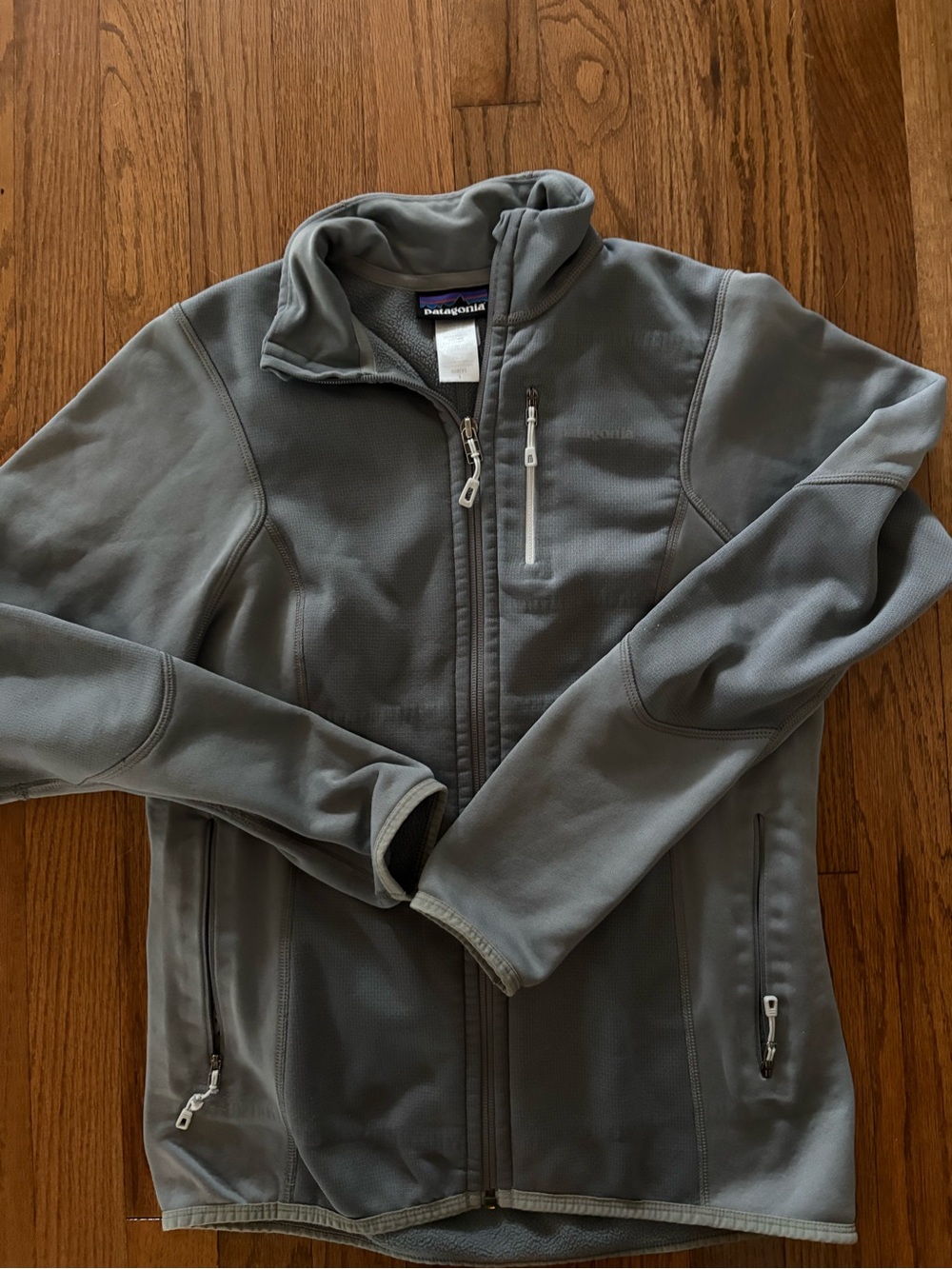Patagonia women’s Gray Full-Zip Softshell Jacket
